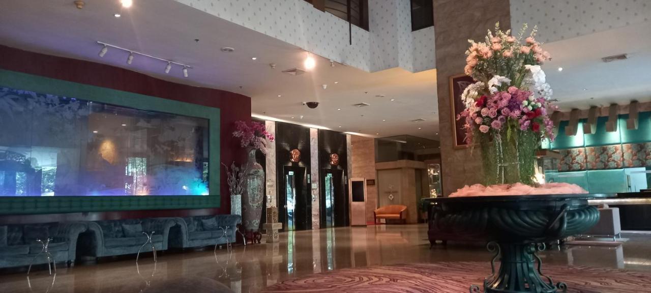 The Four Wings Hotel Бангкок Экстерьер фото